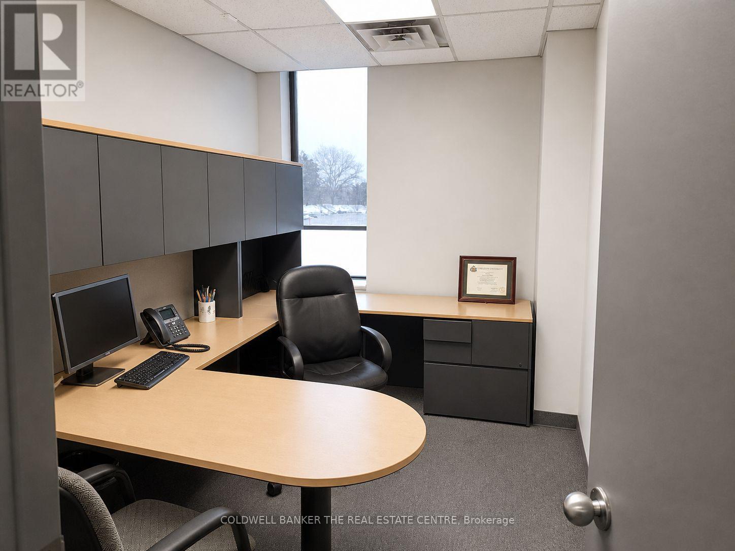 920 Sheldon Court E, Burlington, Ontario  L7L 5K6 - Photo 7 - W13087772
