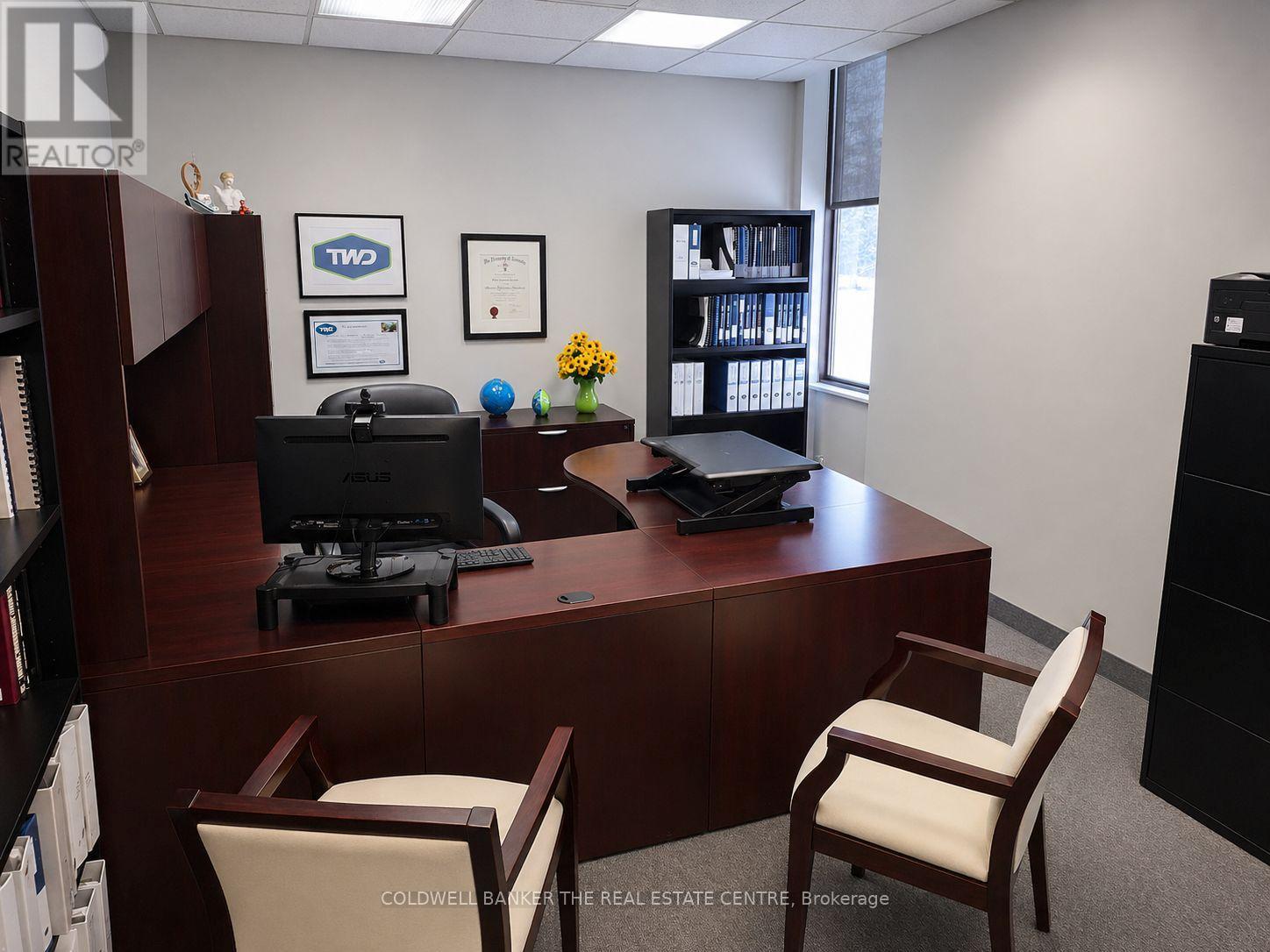 920 Sheldon Court E, Burlington, Ontario  L7L 5K6 - Photo 8 - W13087772