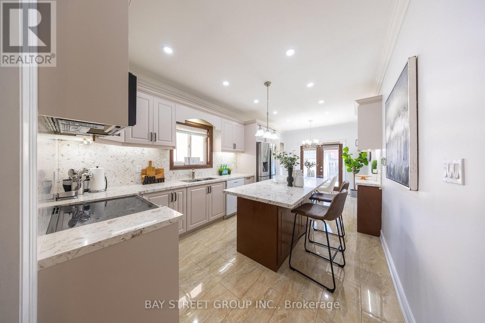 7 Orchid Drive, Brampton, Ontario  L7A 1M4 - Photo 12 - W13087780