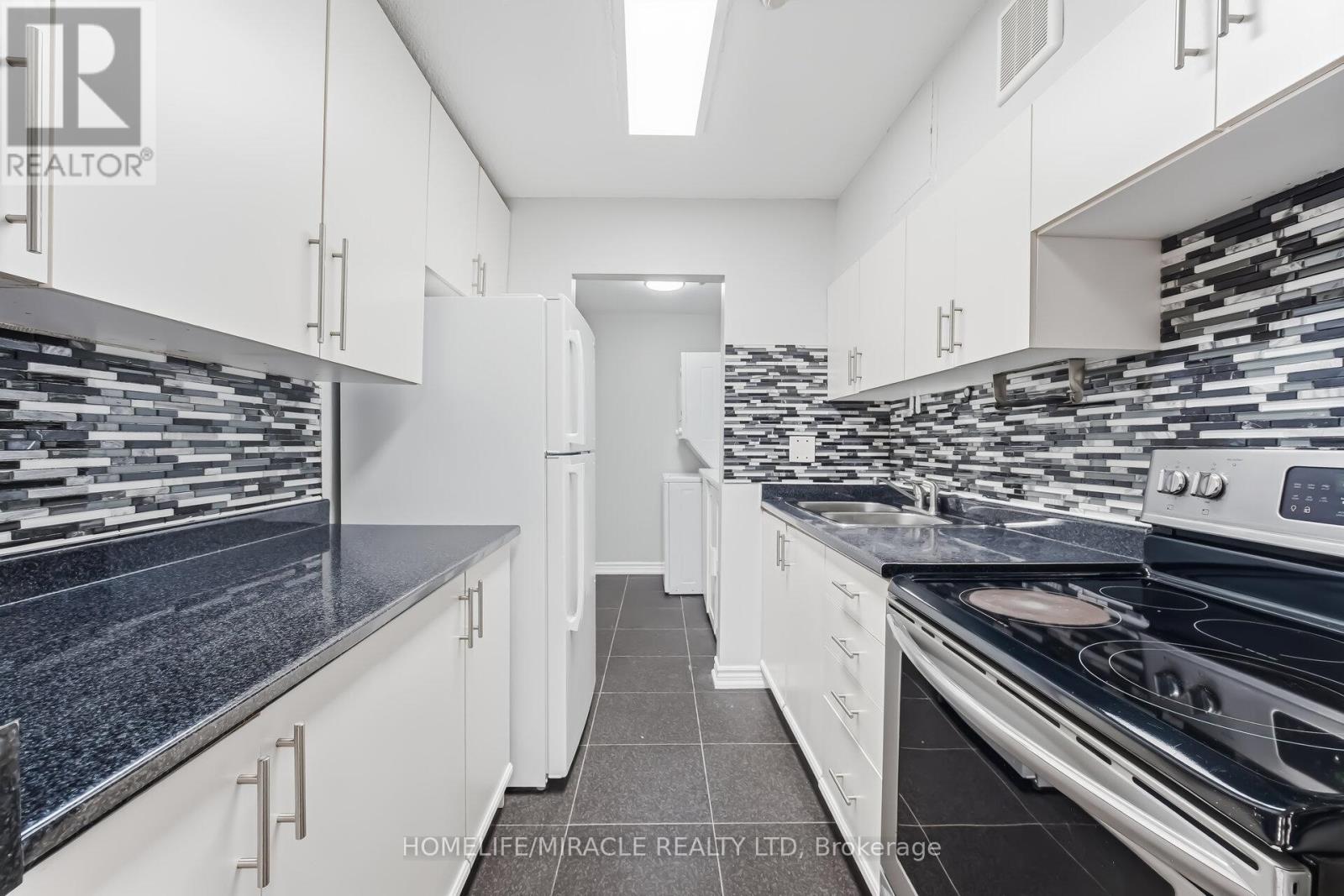 103 - 140 LING ROAD, Toronto, Ontario