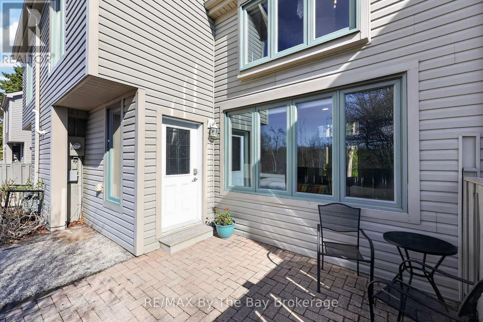 43 Trafalgar Road, Collingwood, Ontario  L9Y 5G4 - Photo 2 - S13087782