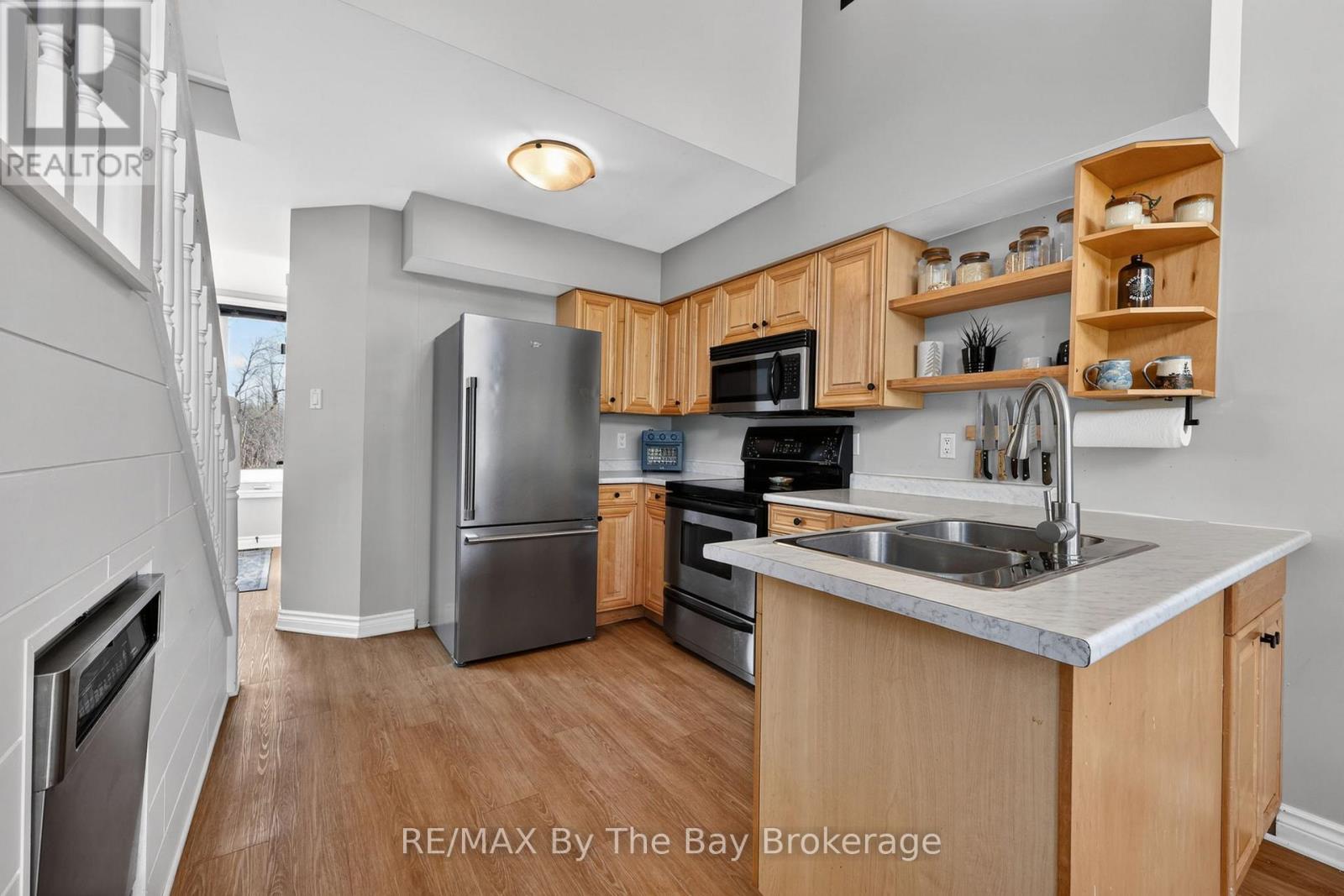 43 Trafalgar Road, Collingwood, Ontario  L9Y 5G4 - Photo 6 - S13087782