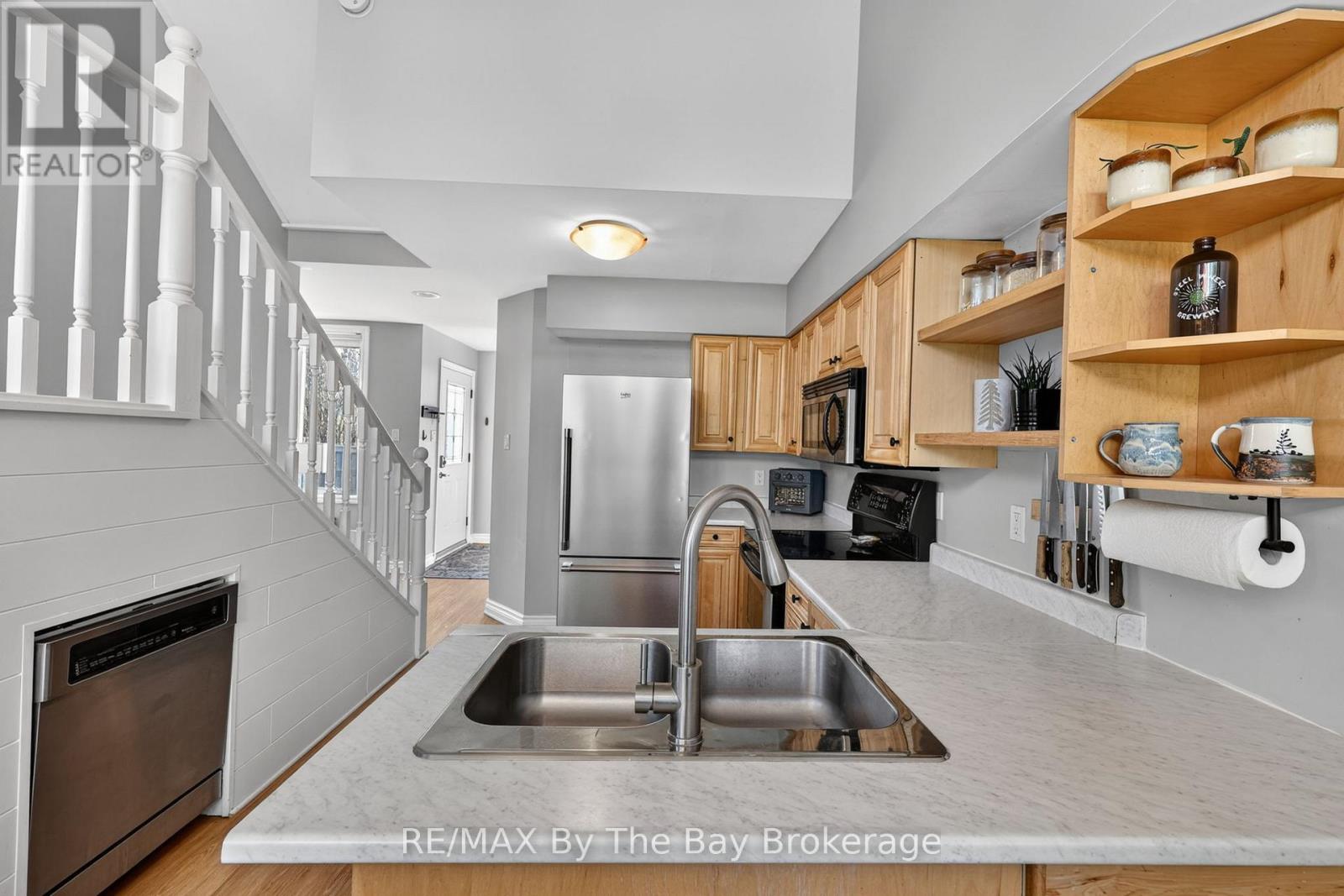 43 Trafalgar Road, Collingwood, Ontario  L9Y 5G4 - Photo 7 - S13087782