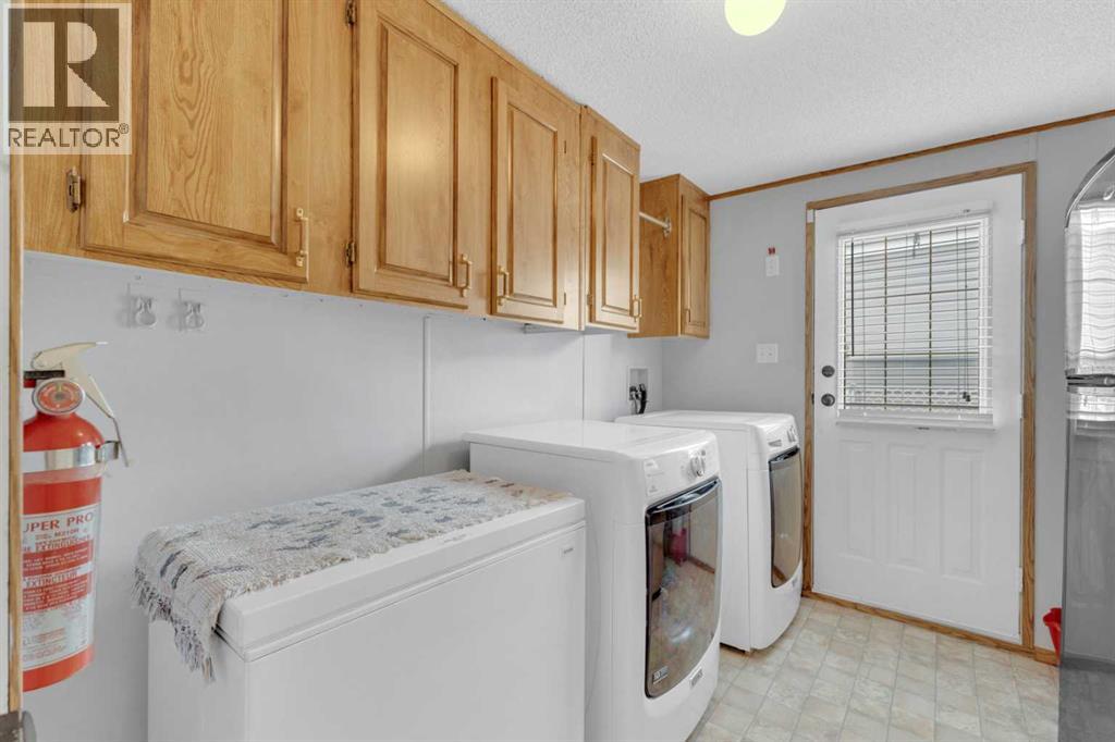 101, 37543 England Way, Rural Red Deer County, Alberta  T4S 2C3 - Photo 28 - A2304917