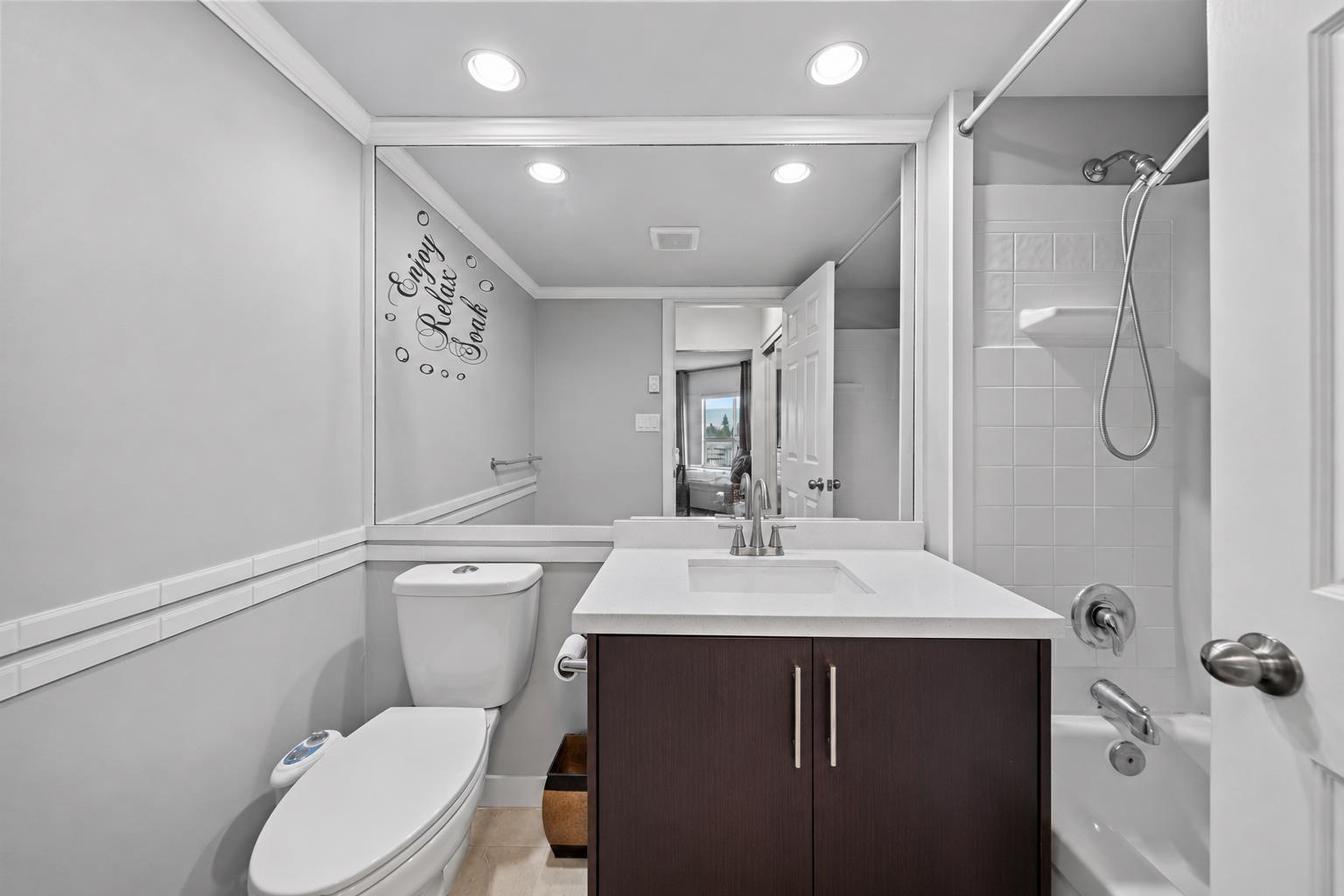 806 14881 103a Avenue, Surrey, British Columbia  V3R 0M5 - Photo 13 - R3095882