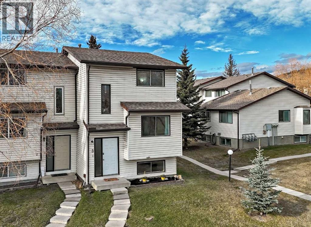3, 73 Glenbrook Crescent, Cochrane, Alberta  T4C 1G1 - Photo 2 - A2305861