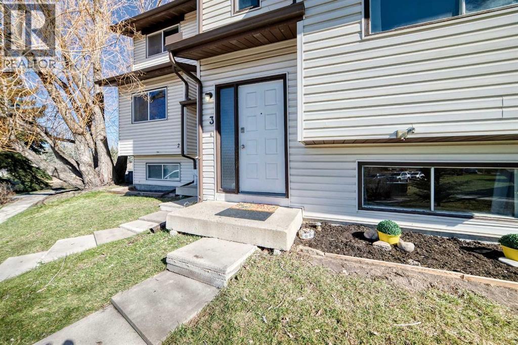 3, 73 Glenbrook Crescent, Cochrane, Alberta  T4C 1G1 - Photo 3 - A2305861