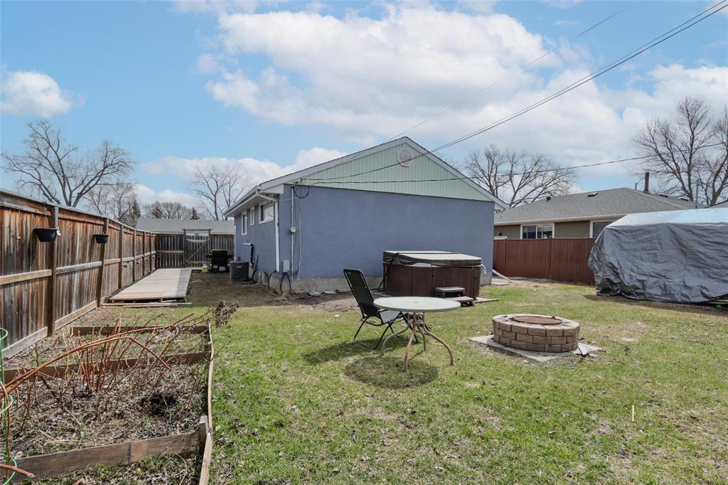 3 Newark Road, Winnipeg, Manitoba  R2J 1Z1 - Photo 31 - 202608624