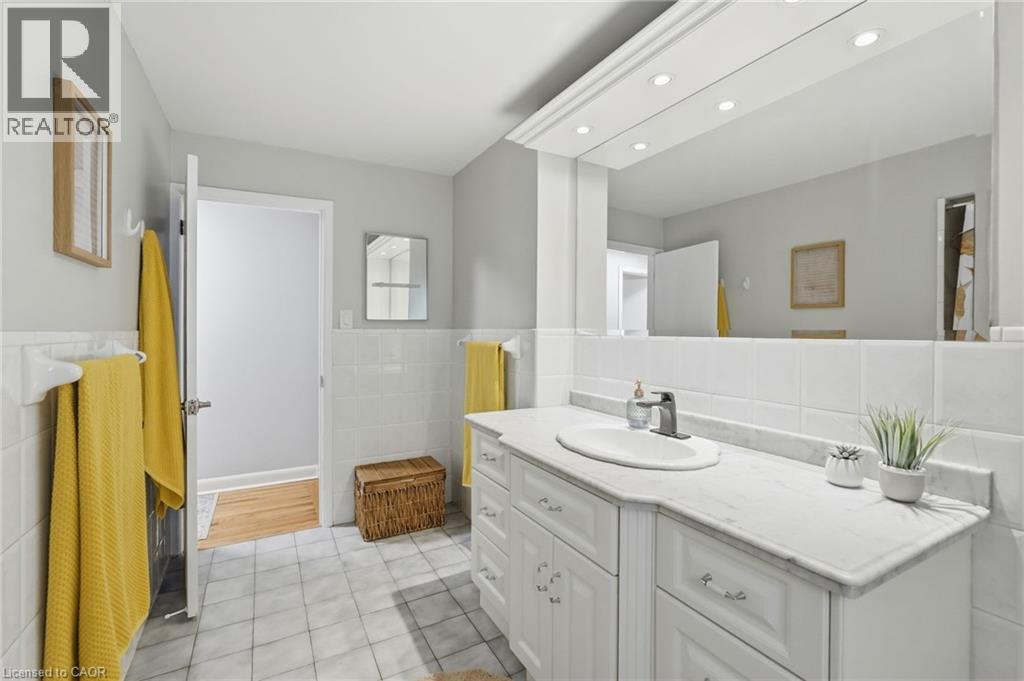 178 Delmar Drive, Hamilton, Ontario  L9C 1J9 - Photo 26 - 40818079