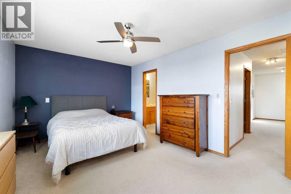 222 Christie Park Mews Sw, Calgary, Alberta  T3H 3H2 - Photo 14 - A2294496
