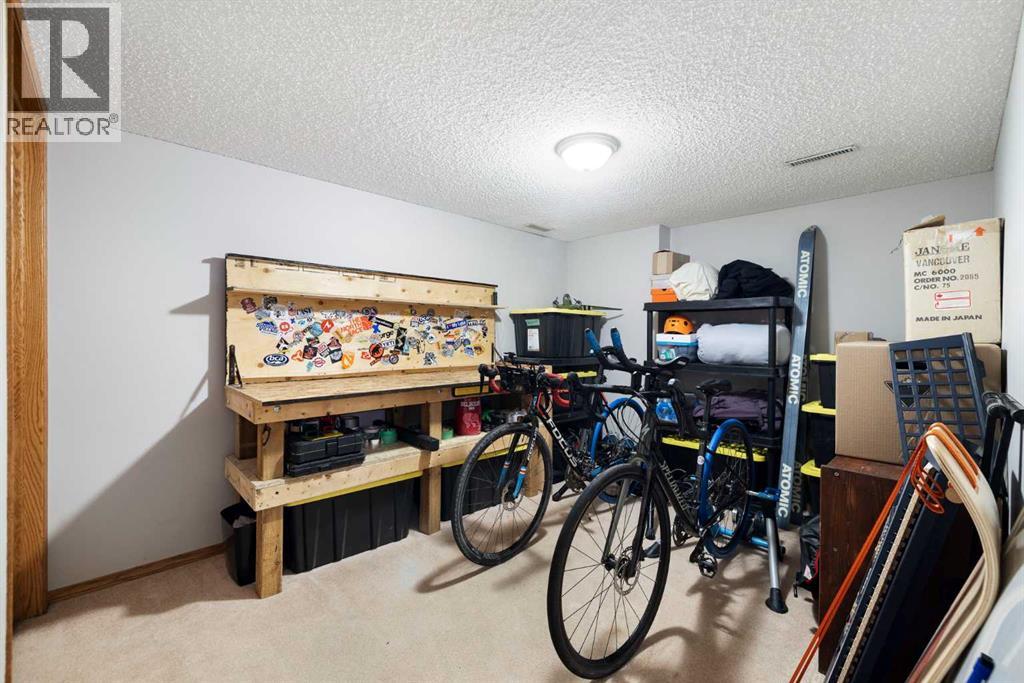 222 Christie Park Mews Sw, Calgary, Alberta  T3H 3H2 - Photo 27 - A2294496