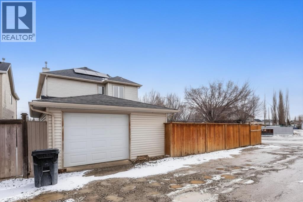 427 Copperfield Boulevard SE, Calgary, Alberta  T2Z 4C4 - Photo 2 - A2300136