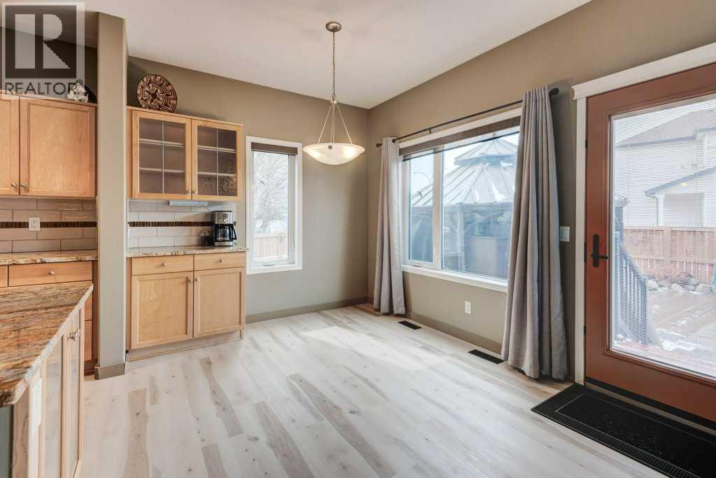 427 Copperfield Boulevard SE, Calgary, Alberta  T2Z 4C4 - Photo 9 - A2300136