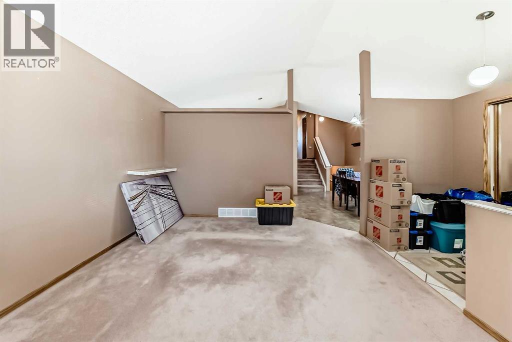 329 Martinwood Place NE, Calgary, Alberta  T3J 3H7 - Photo 22 - A2285894