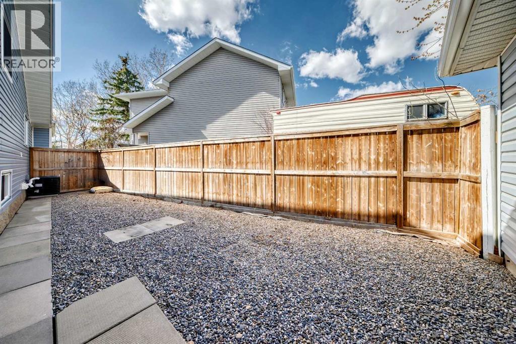 329 Martinwood Place NE, Calgary, Alberta  T3J 3H7 - Photo 18 - A2285894