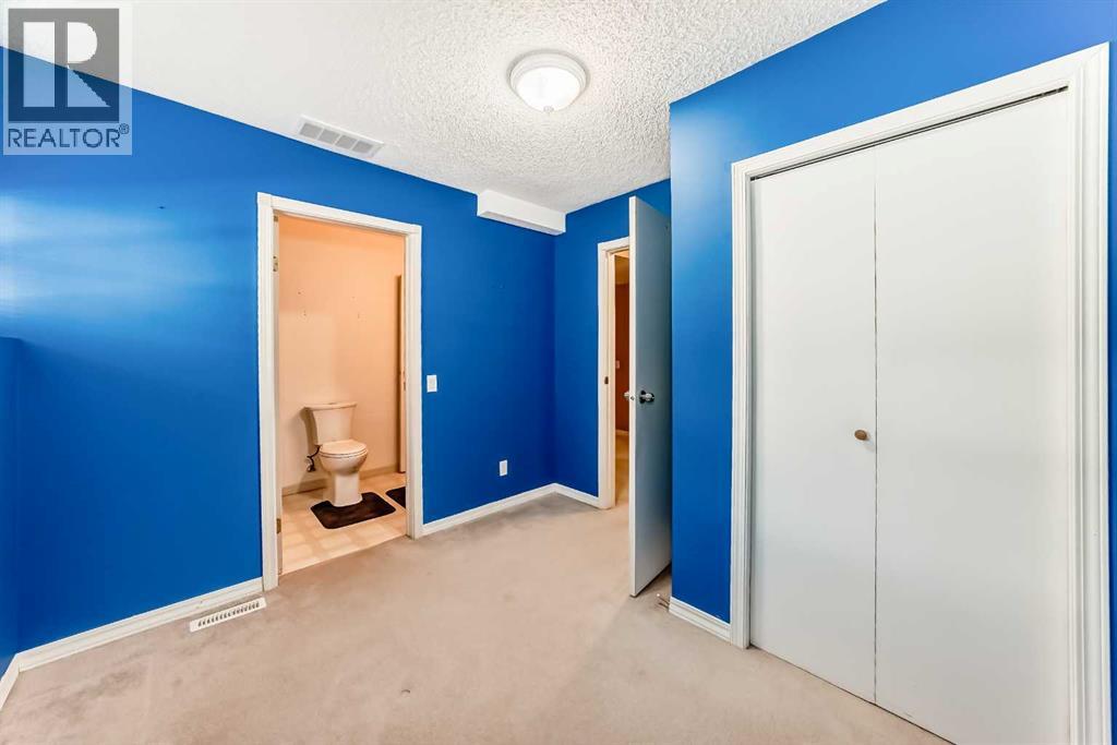 329 Martinwood Place NE, Calgary, Alberta  T3J 3H7 - Photo 42 - A2285894