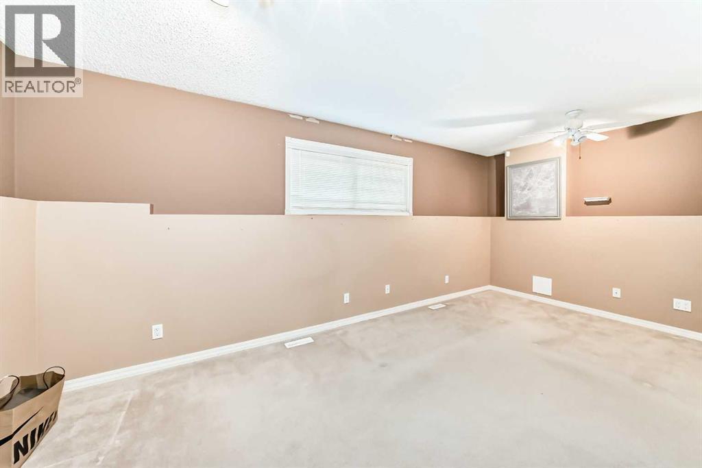 329 Martinwood Place NE, Calgary, Alberta  T3J 3H7 - Photo 38 - A2285894