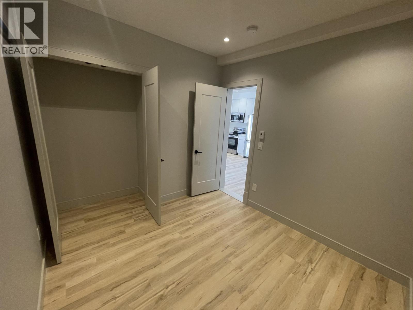 3900 Fir Street, Burnaby, British Columbia  V5G 2A8 - Photo 5 - R3118641