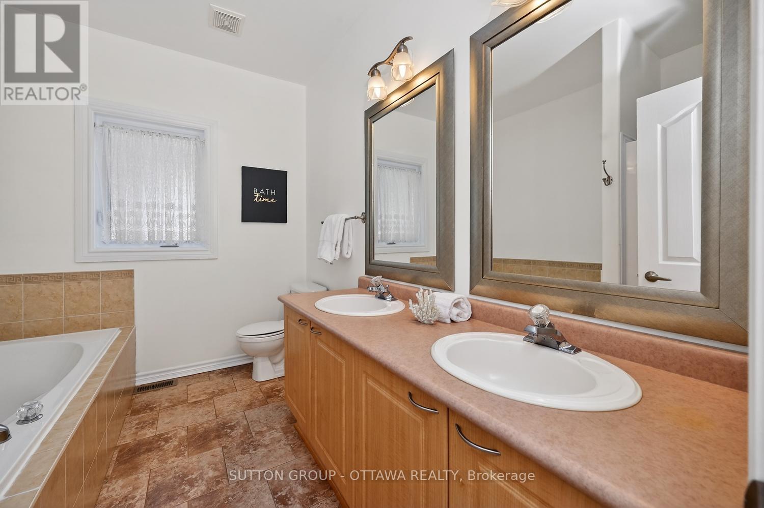 4070 Canyon Walk Drive, Ottawa, Ontario  K1V 1W4 - Photo 13 - X13087892