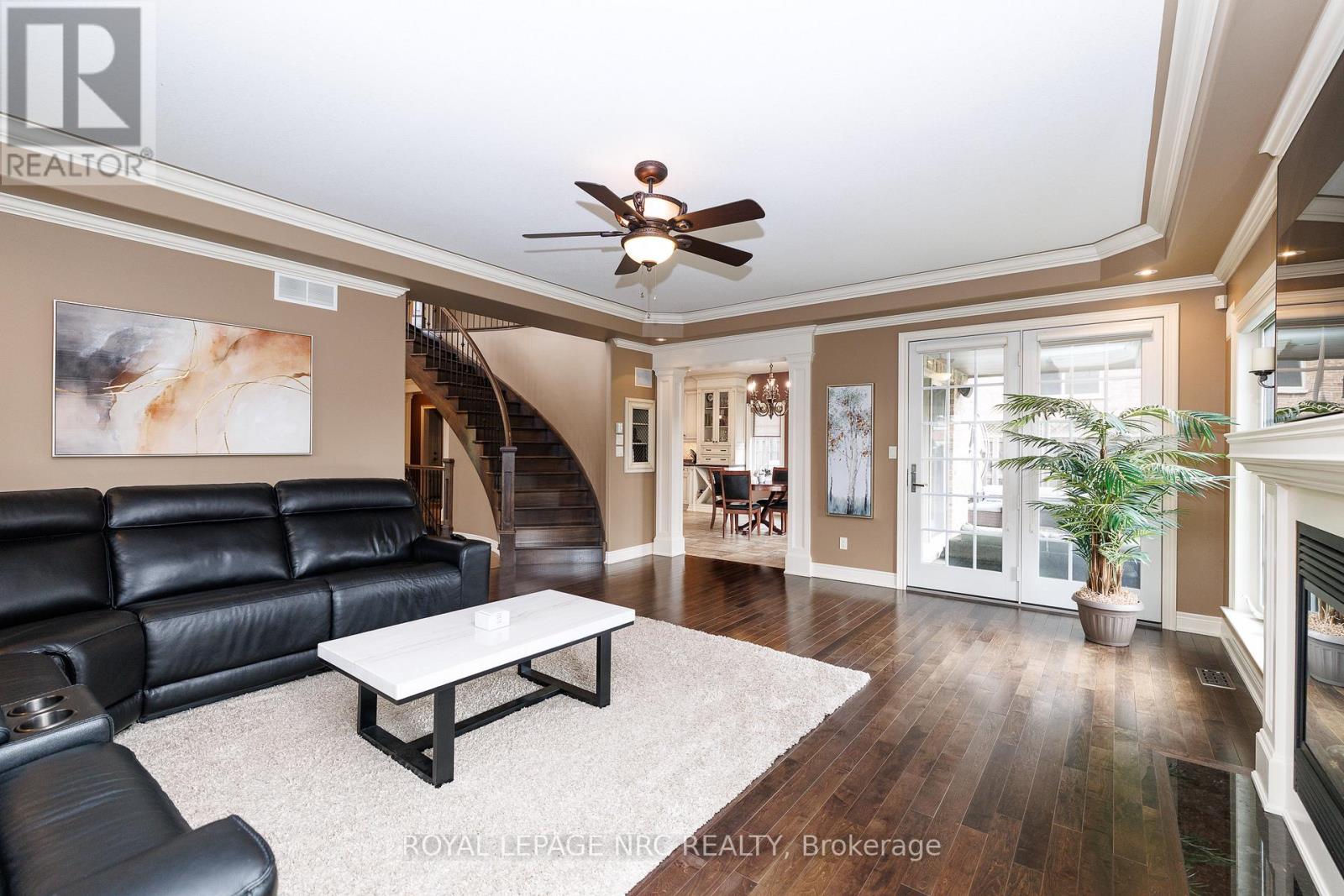 8479 Forestview Boulevard, Niagara Falls (Forestview), Ontario  L2H 0B2 - Photo 14 - X13087864