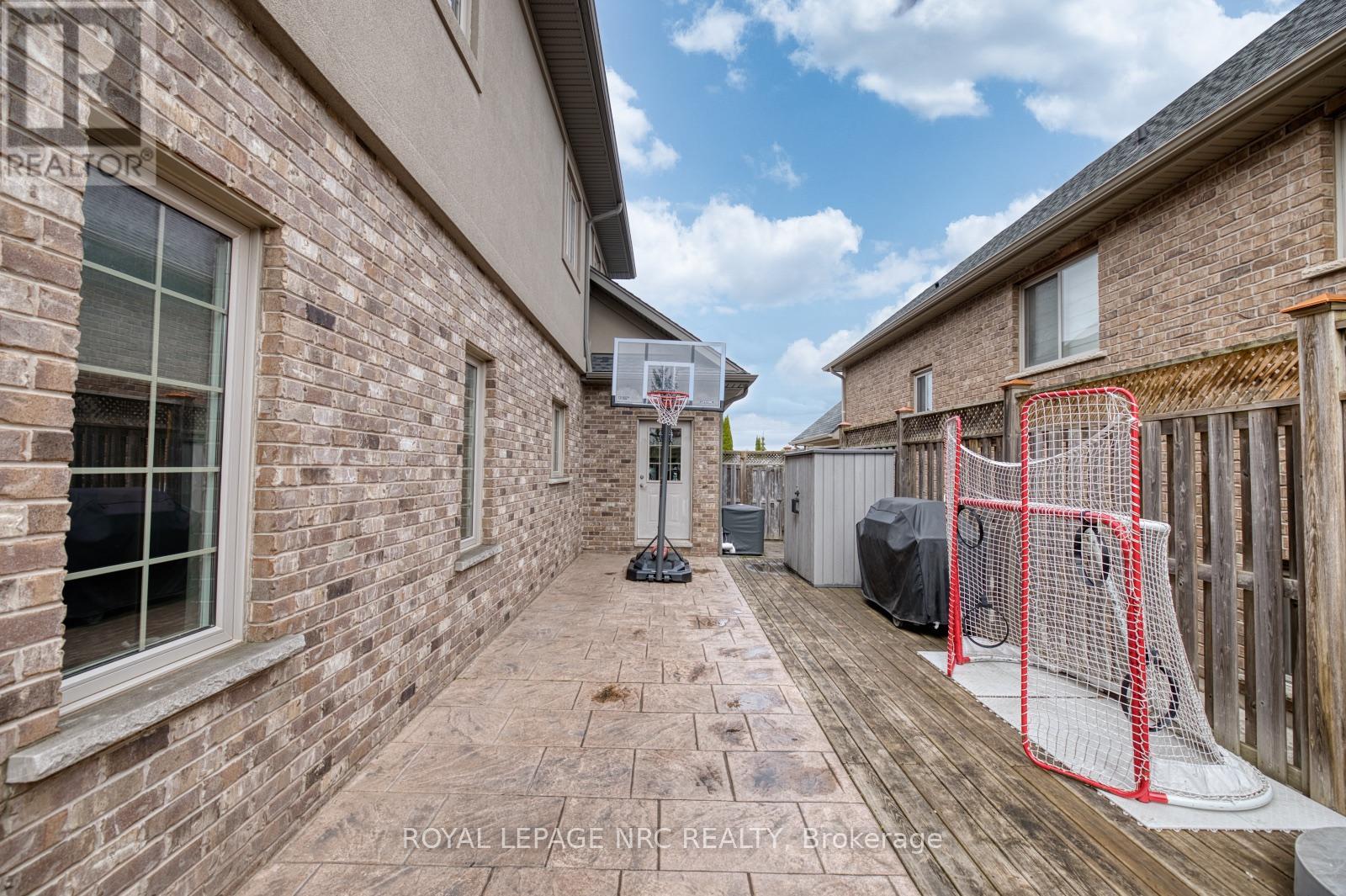 8479 Forestview Boulevard, Niagara Falls (Forestview), Ontario  L2H 0B2 - Photo 5 - X13087864
