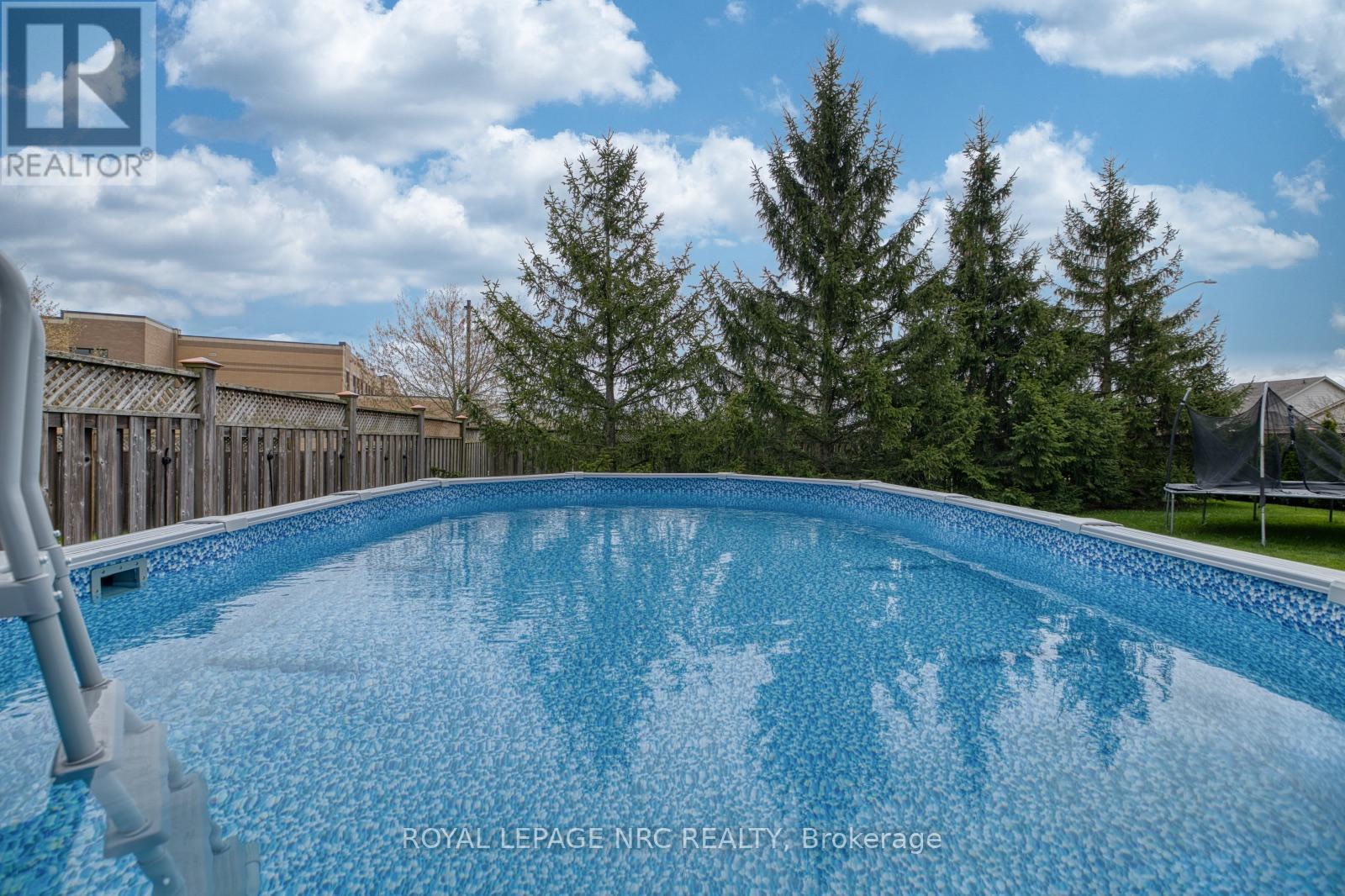 8479 Forestview Boulevard, Niagara Falls (Forestview), Ontario  L2H 0B2 - Photo 8 - X13087864