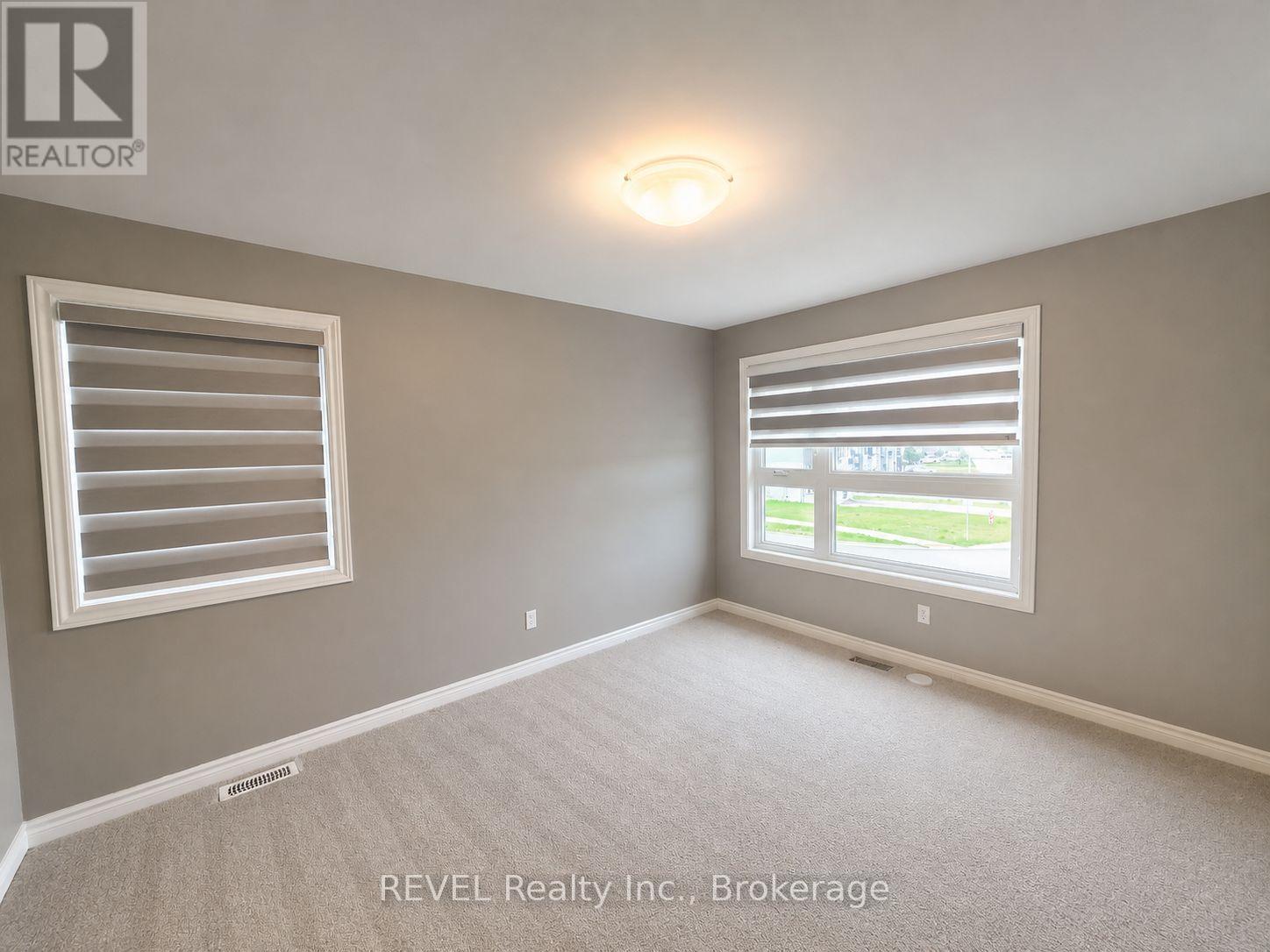 9 Caroline Street, Welland (Lincoln/crowland), Ontario  L3B 0J8 - Photo 10 - X13087870