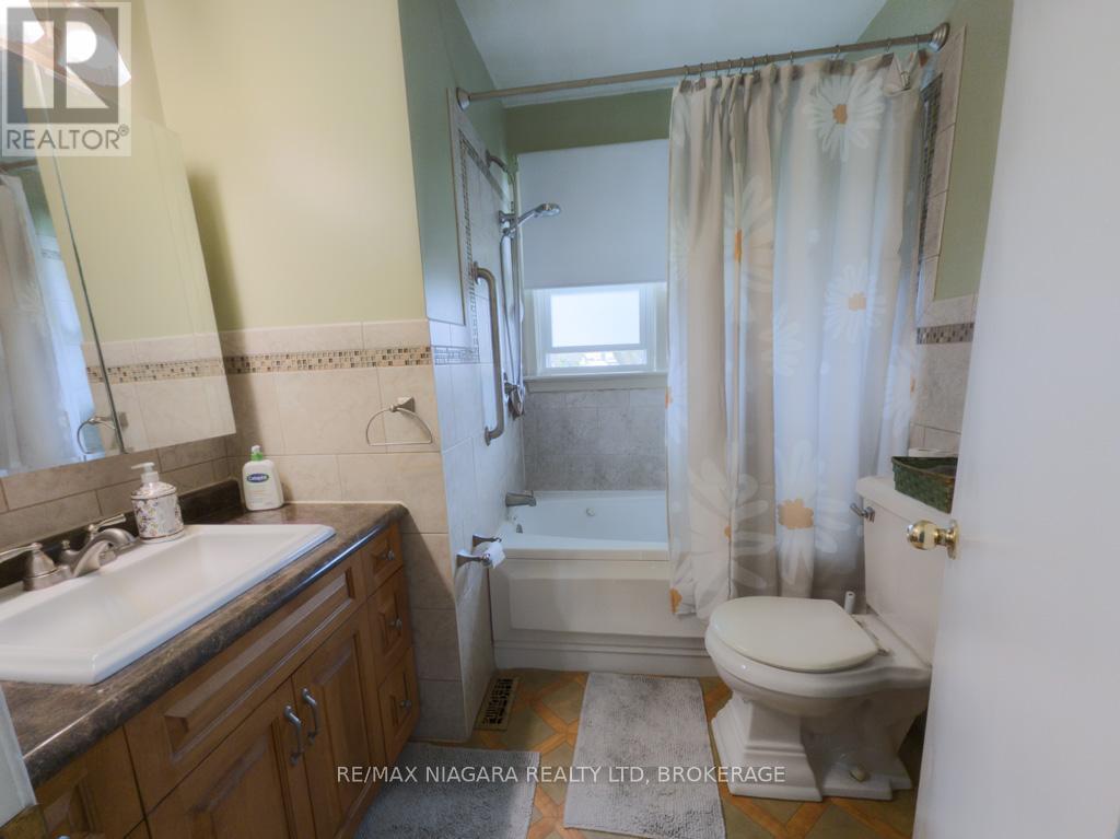 6774 Glendoone Street, Niagara Falls, Ontario  L2J 1G2 - Photo 12 - X13087900