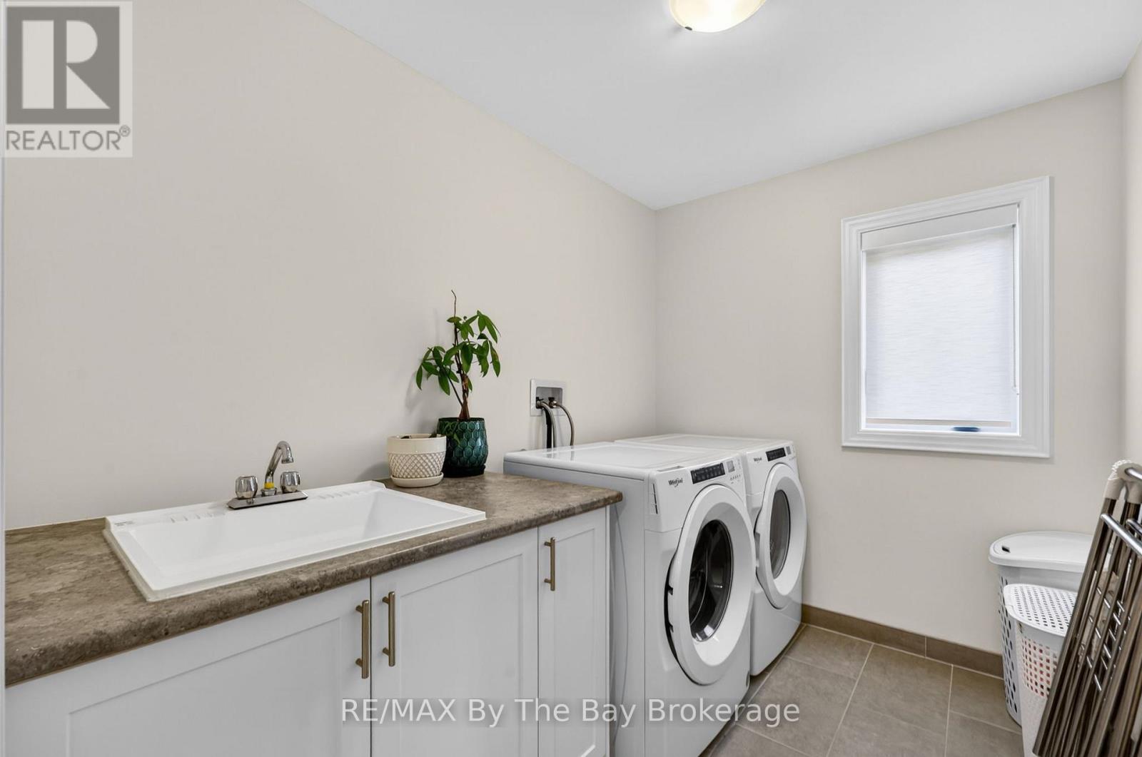 167 Rosanne Circle, Wasaga Beach, Ontario  L9Z 0N1 - Photo 38 - S13087858