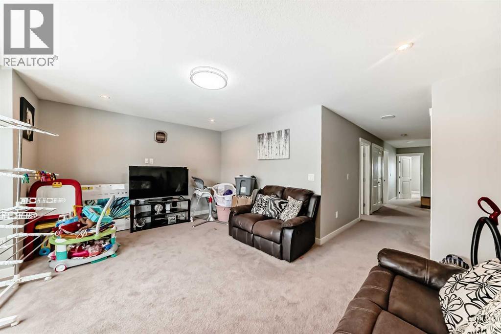 197 Baysprings Gardens Sw, Airdrie, Alberta  T4B 5C5 - Photo 38 - A2290238