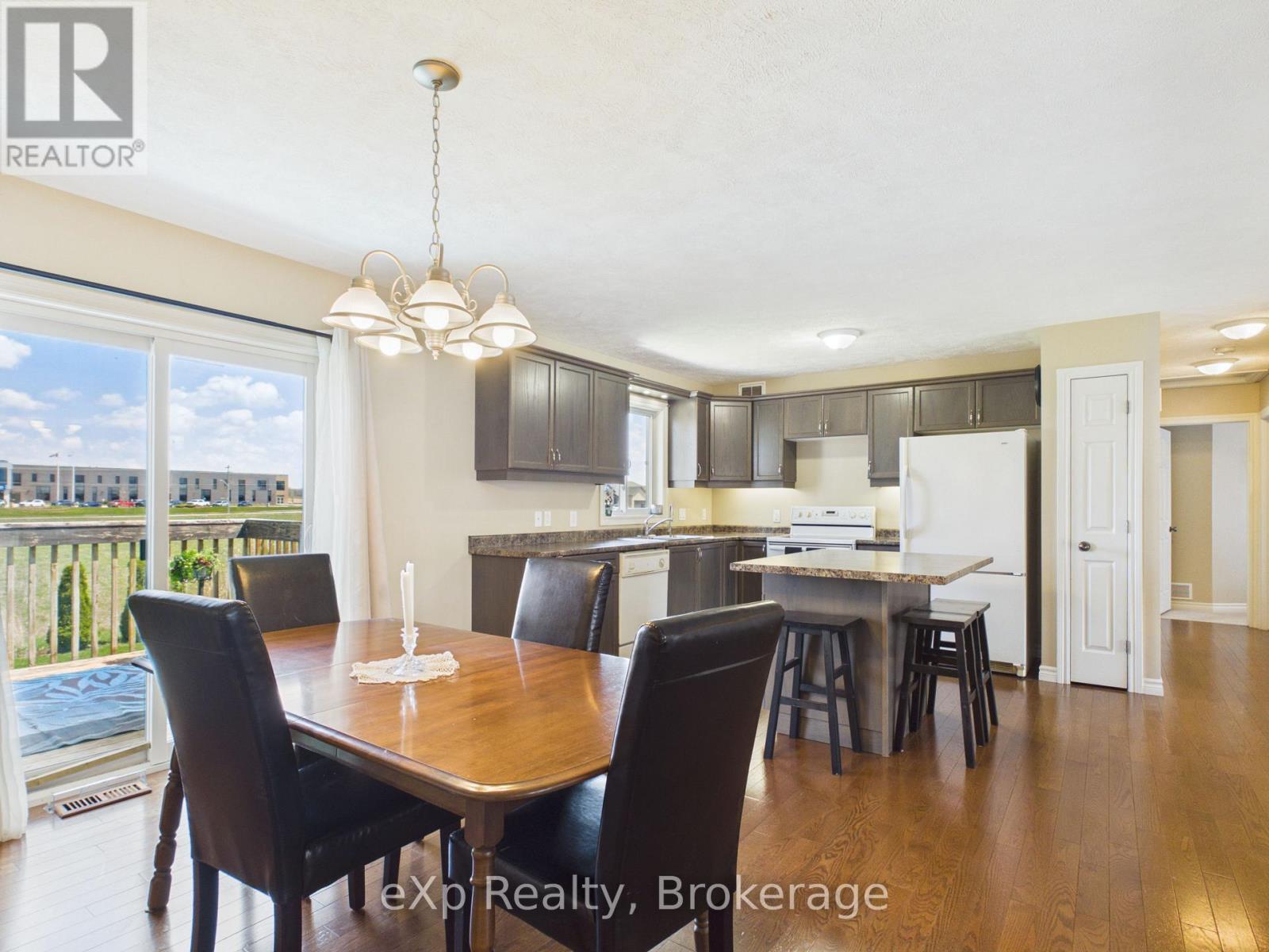 241 17th Avenue, Hanover, Ontario  N4N 3V4 - Photo 12 - X13087866
