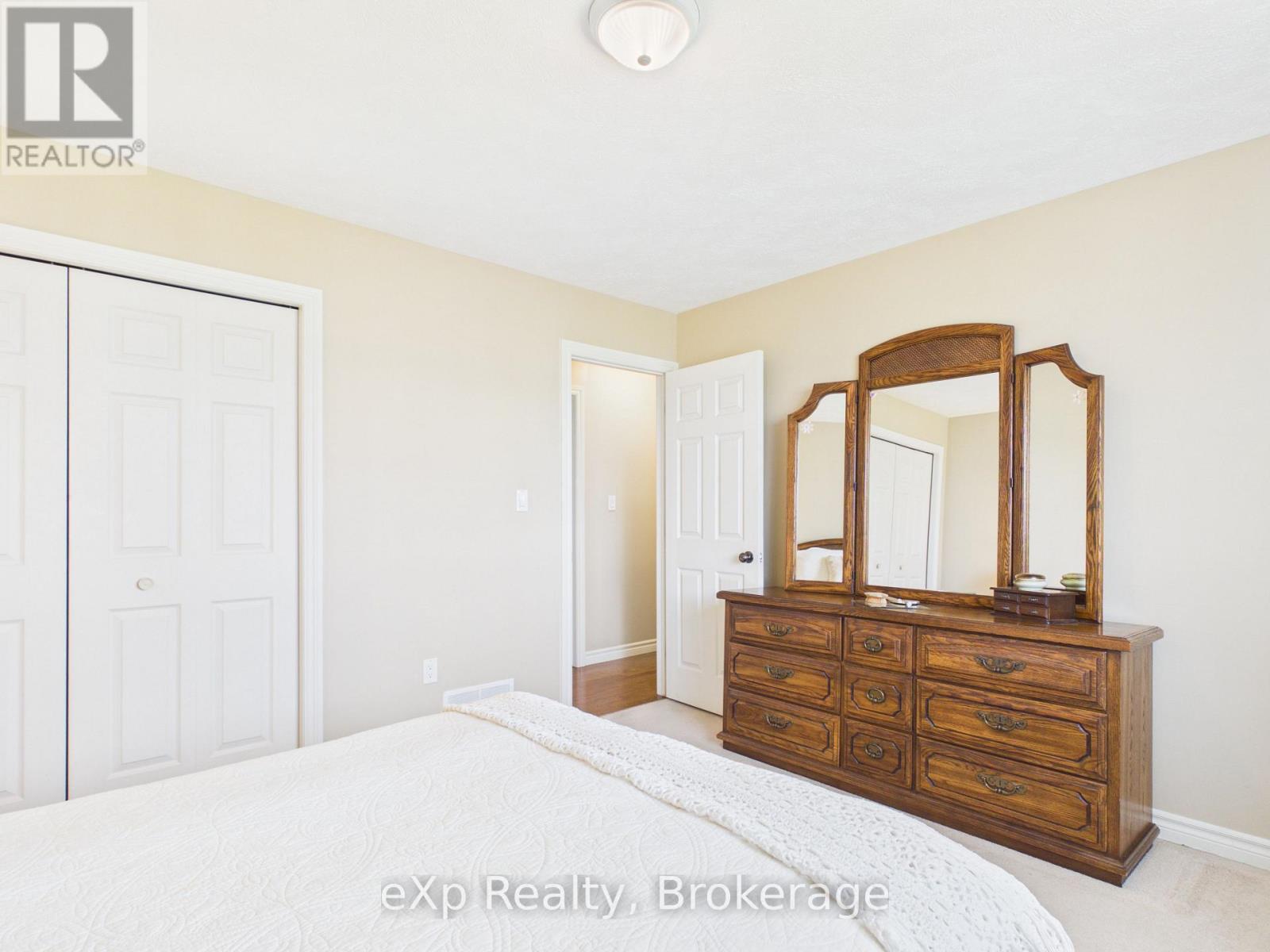 241 17th Avenue, Hanover, Ontario  N4N 3V4 - Photo 15 - X13087866