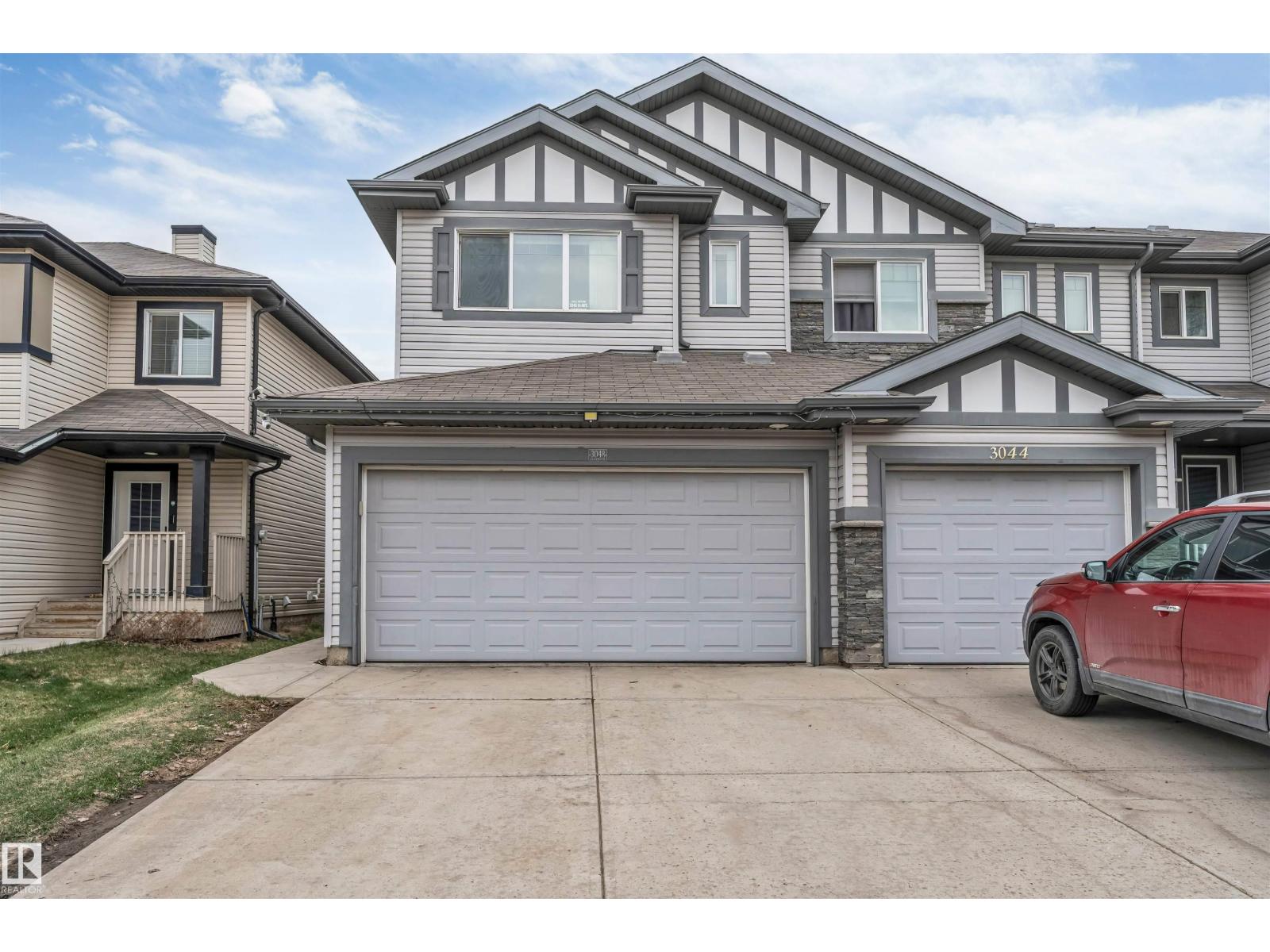 3048 16 AV NW, edmonton, Alberta