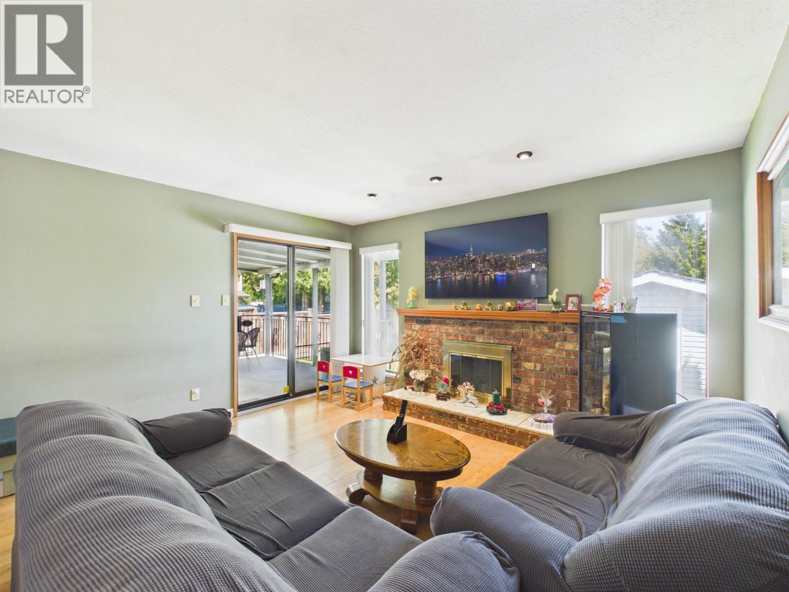 2480 Mclennan Avenue, Richmond, British Columbia  V6X 2N7 - Photo 2 - R3119918