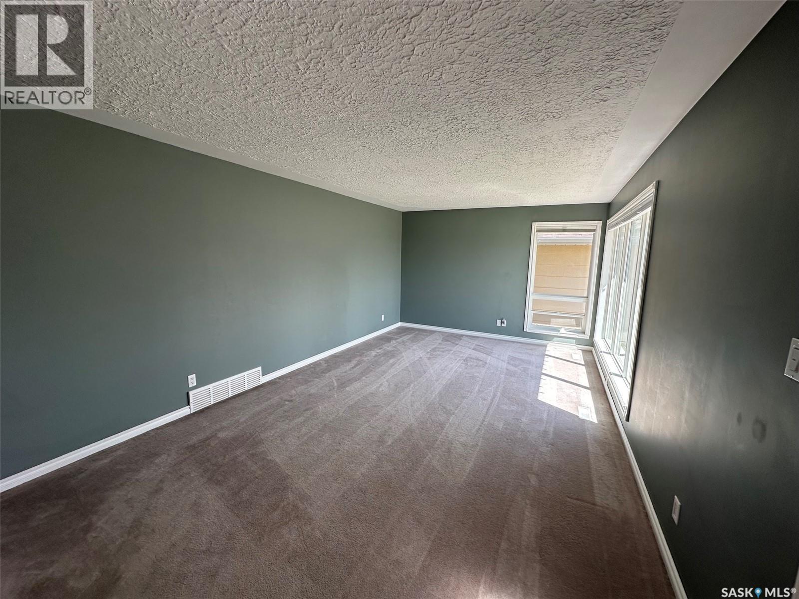 1114 Herbert Avenue, Herbert, Saskatchewan  S0H 2A0 - Photo 14 - SK035012