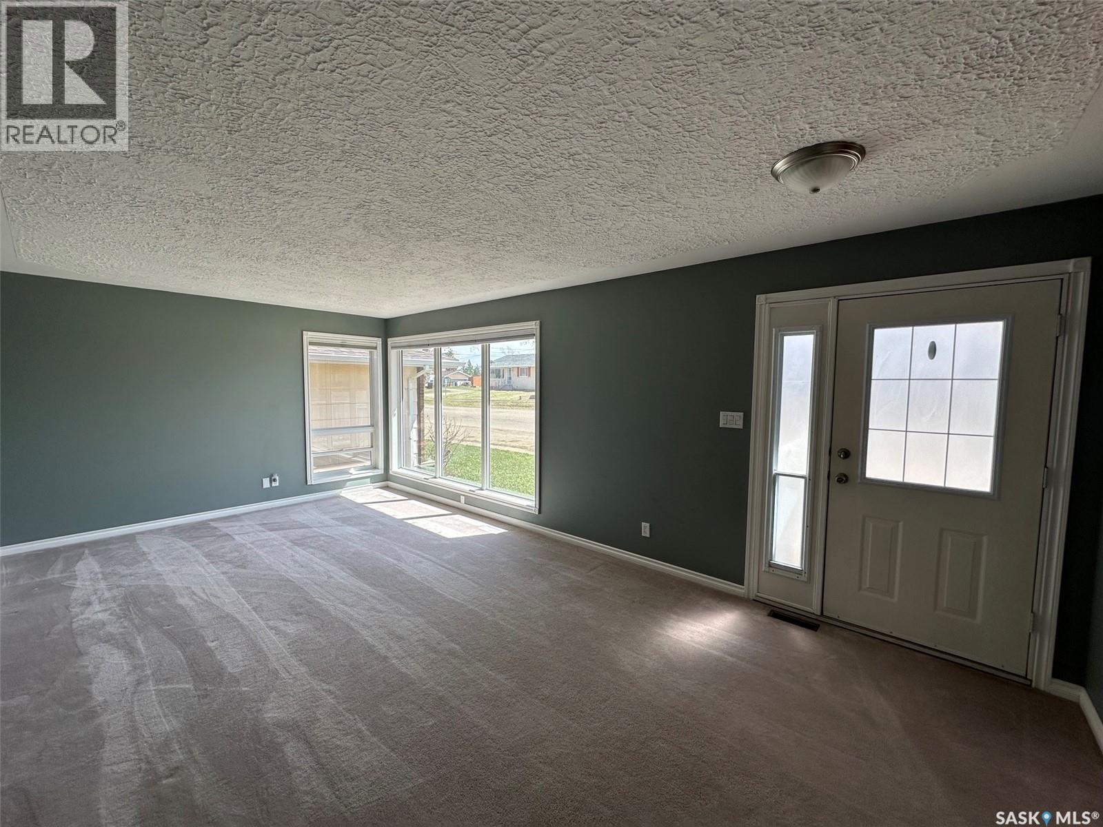 1114 Herbert Avenue, Herbert, Saskatchewan  S0H 2A0 - Photo 15 - SK035012