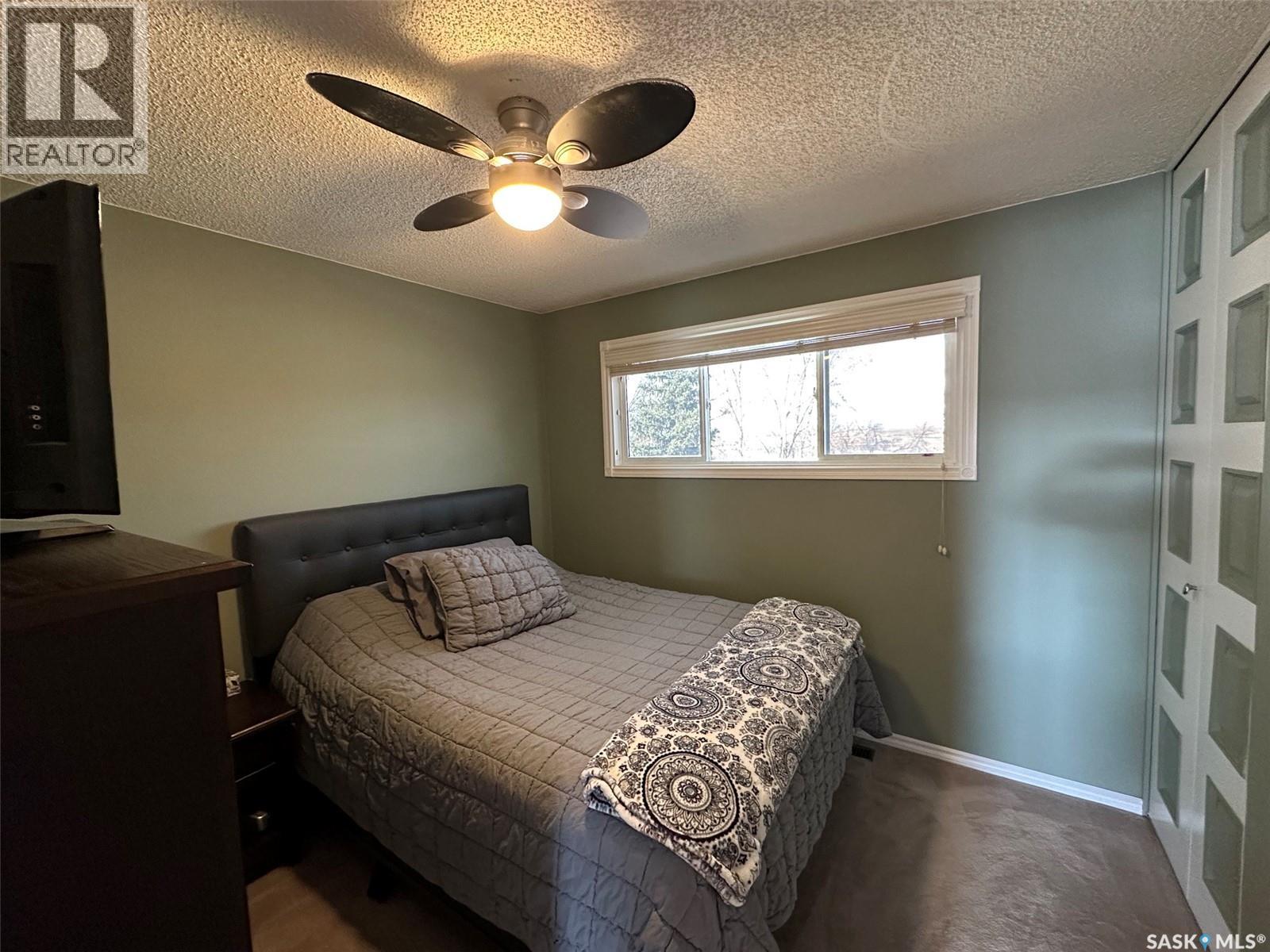 1114 Herbert Avenue, Herbert, Saskatchewan  S0H 2A0 - Photo 16 - SK035012