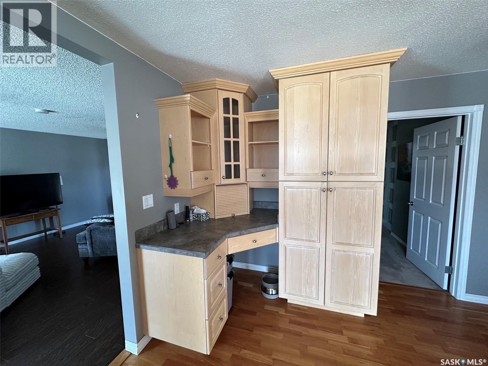 1114 Herbert Avenue, Herbert, Saskatchewan  S0H 2A0 - Photo 8 - SK035012