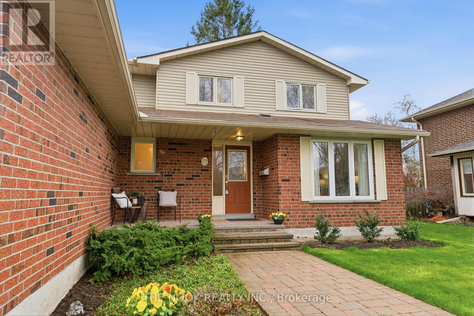 87 Anstead Crescent, Ajax, Ontario  L1S 3X4 - Photo 2 - E13087956