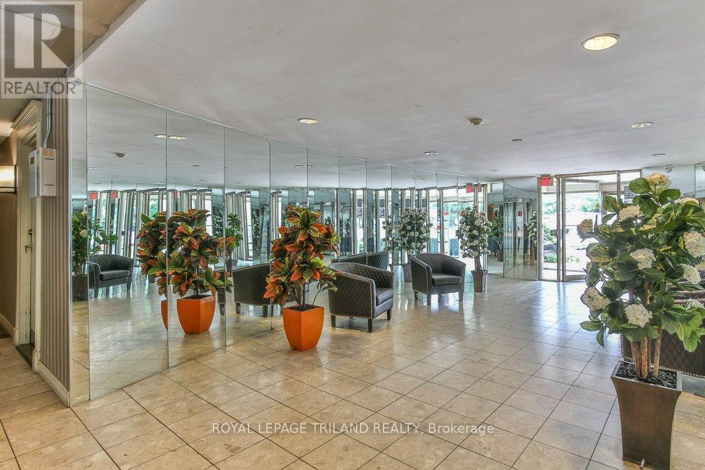 907 - 570 Proudfoot Lane, London North, Ontario  N6H 4Z1 - Photo 2 - X13087908