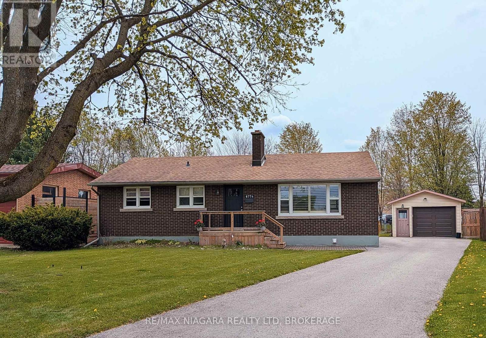6774 GLENDOONE STREET, Niagara Falls, Ontario