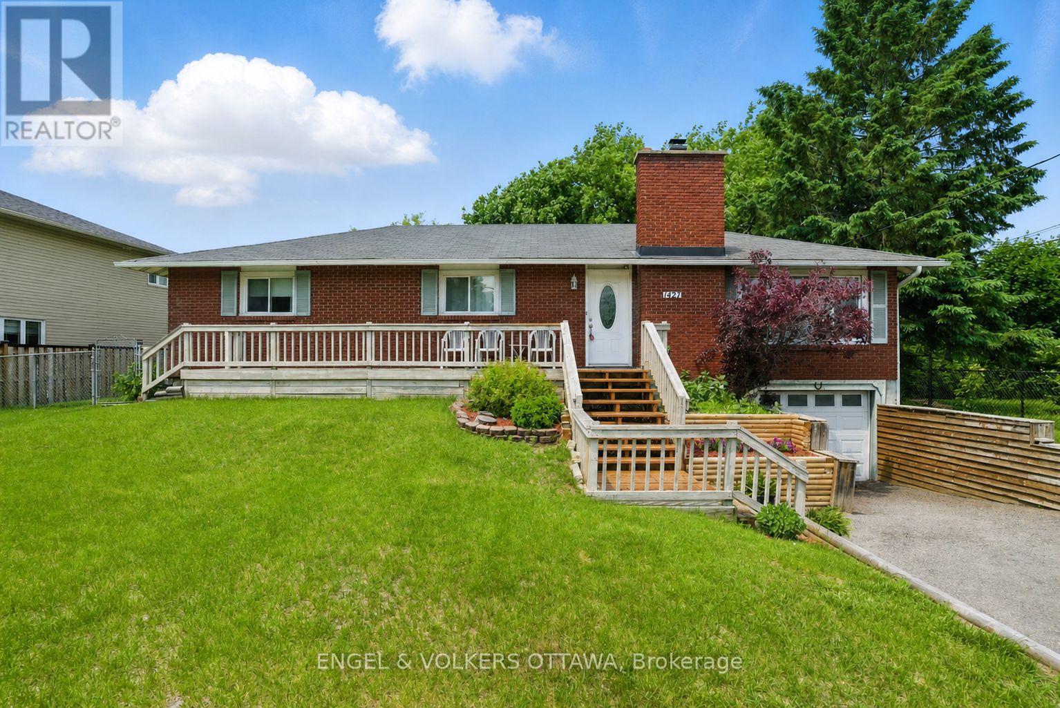 1427 ROSEBELLA AVENUE, Ottawa, Ontario