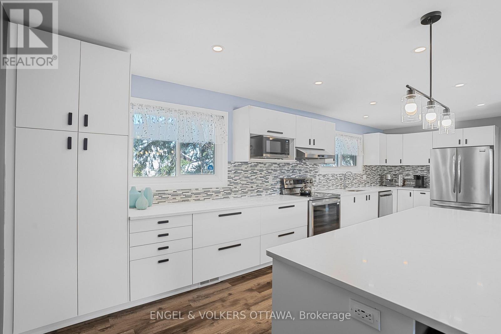 1427 Rosebella Avenue, Ottawa, Ontario  K1T 1E5 - Photo 11 - X13087904