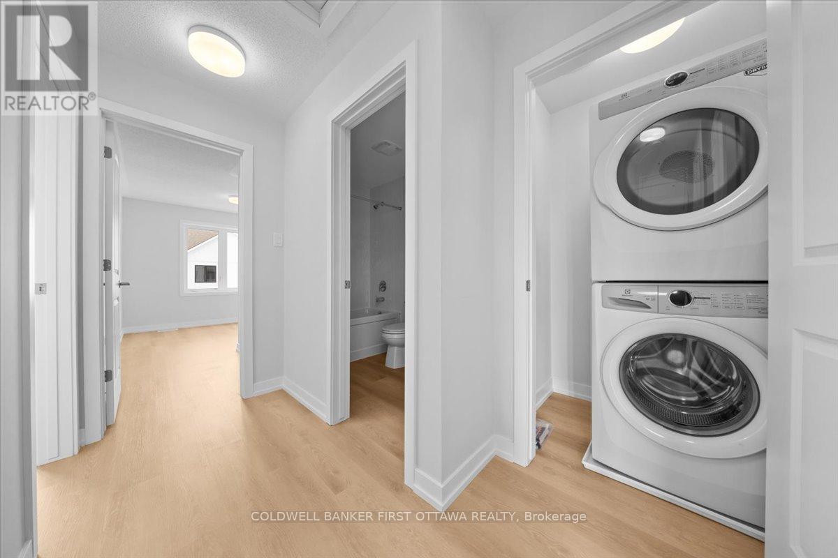 516 Celestine Private, Ottawa, Ontario  K2J 4H7 - Photo 18 - X13087990