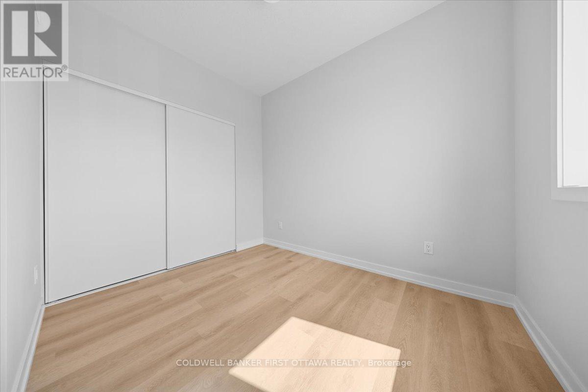 516 Celestine Private, Ottawa, Ontario  K2J 4H7 - Photo 3 - X13087990