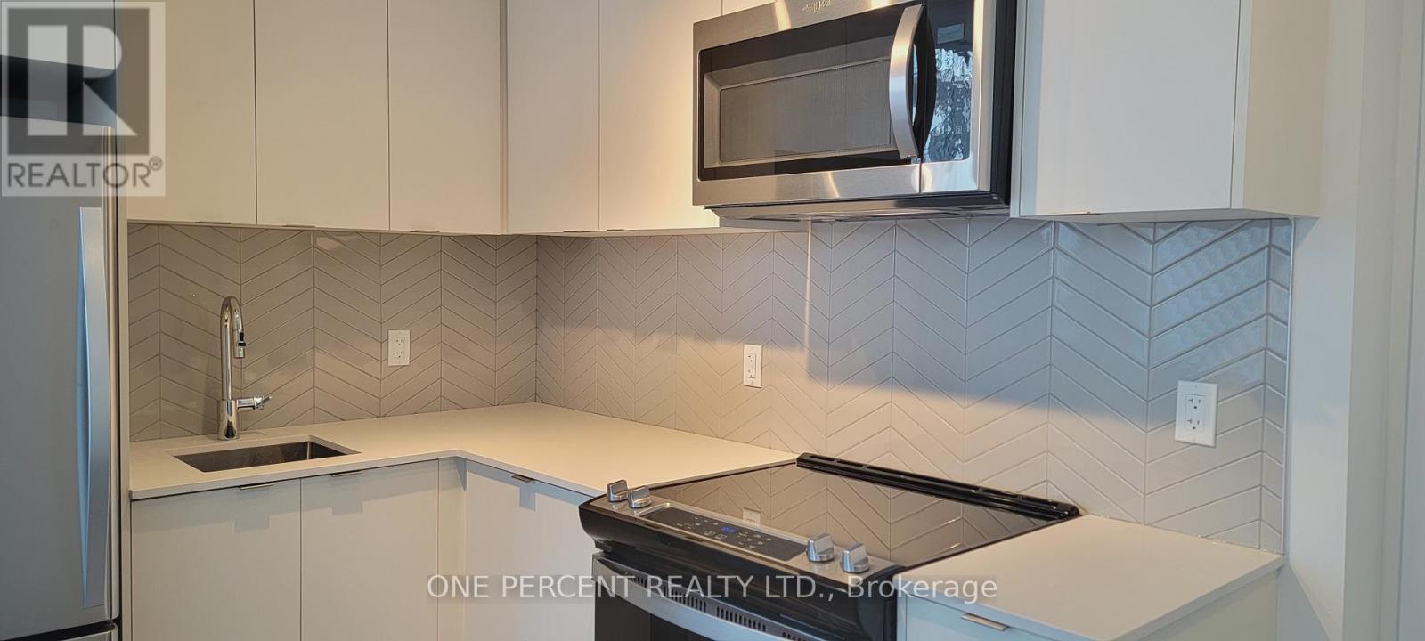 136c - 1612 Charles Street, Whitby, Ontario  L1N 0P3 - Photo 11 - E13087978