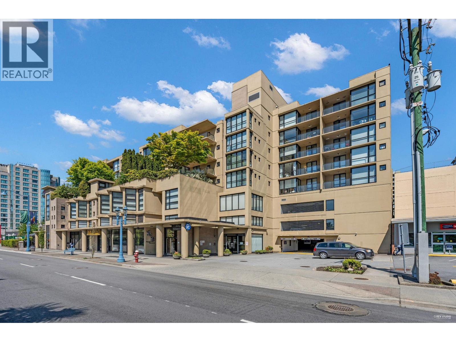 824 7831 WESTMINSTER HIGHWAY, Richmond, British Columbia