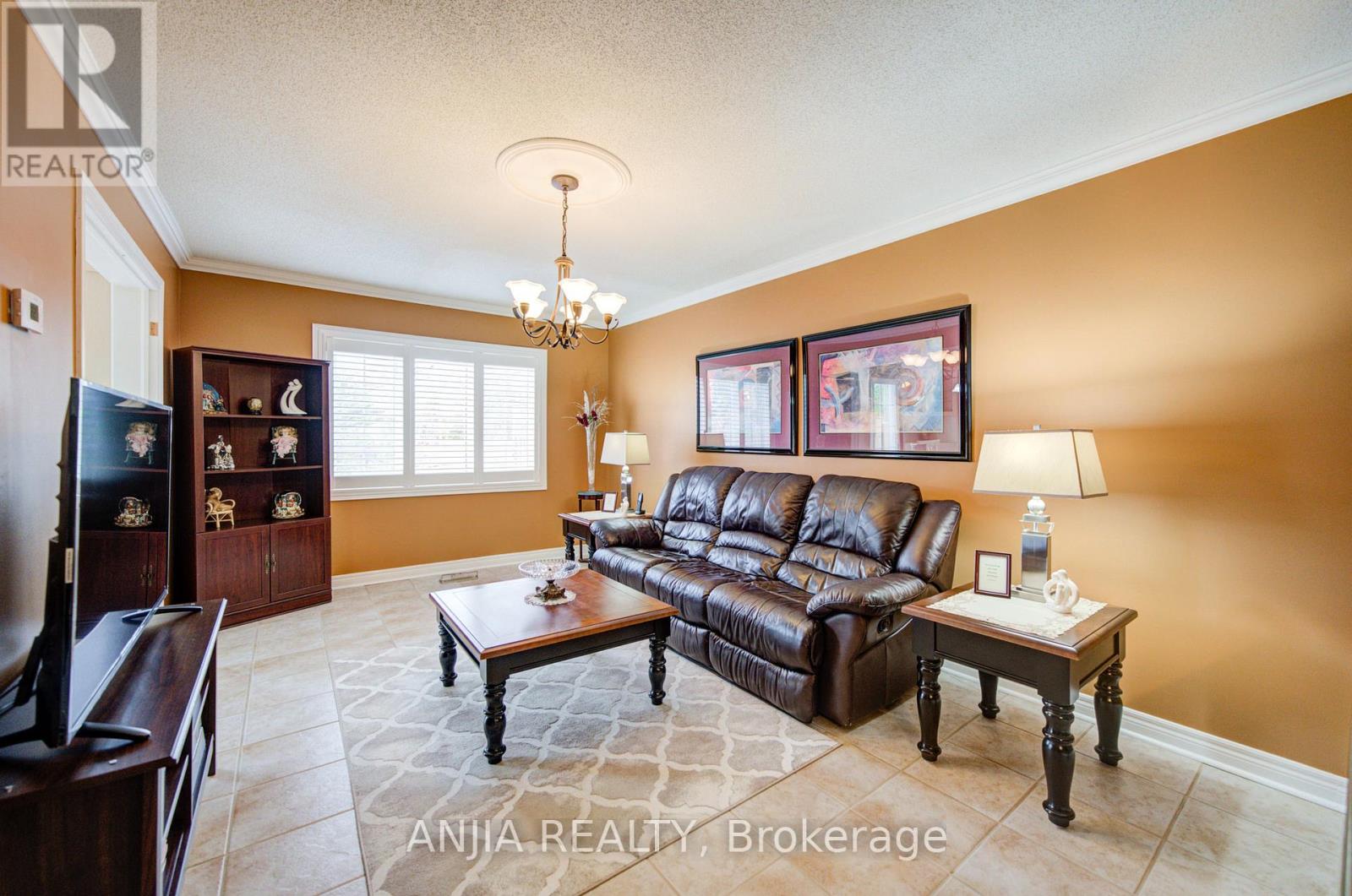 48 Upton Crescent, Markham, Ontario  L3R 3T4 - Photo 6 - N13087938