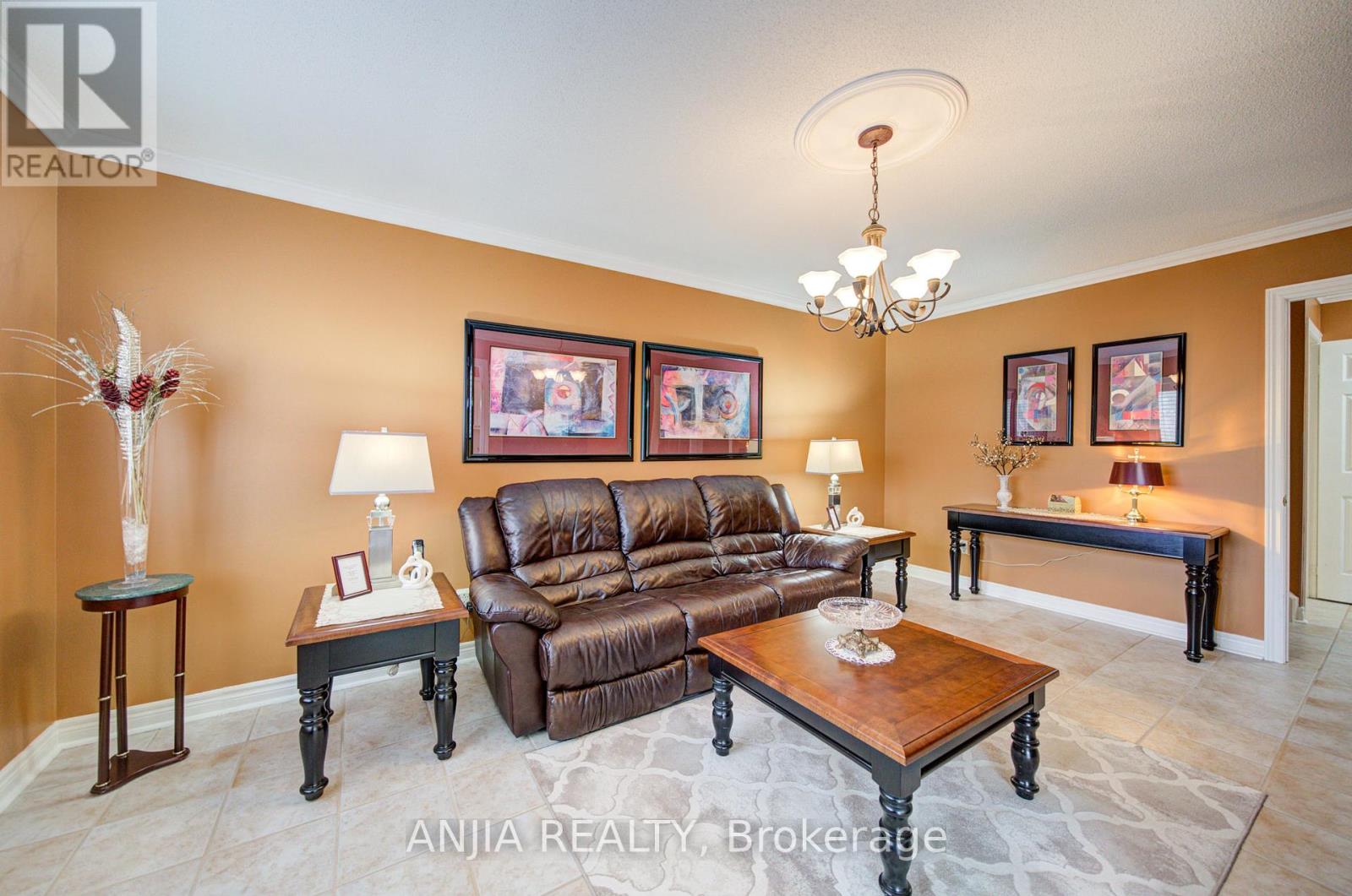 48 Upton Crescent, Markham, Ontario  L3R 3T4 - Photo 8 - N13087938