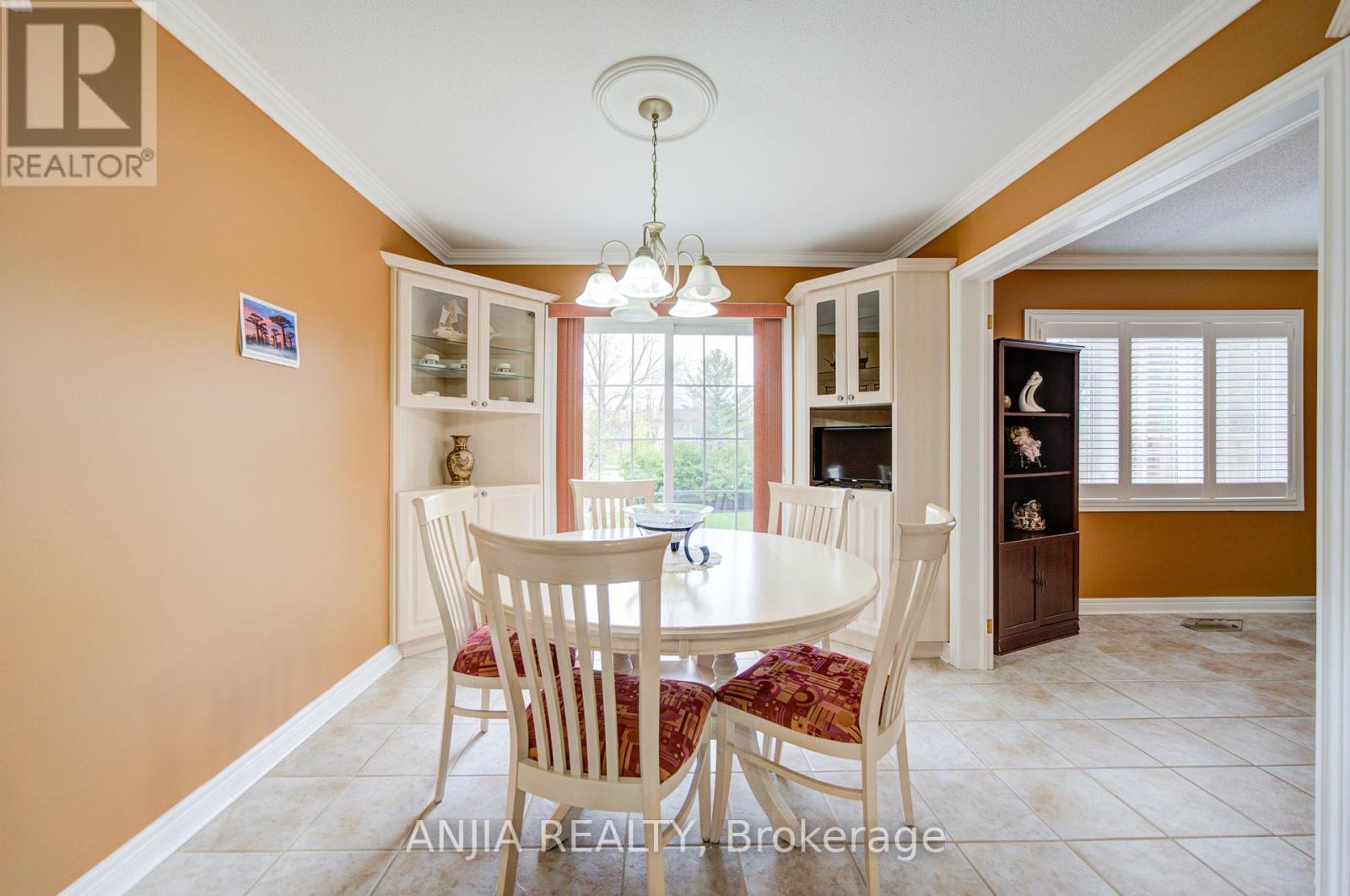 48 Upton Crescent, Markham, Ontario  L3R 3T4 - Photo 9 - N13087938